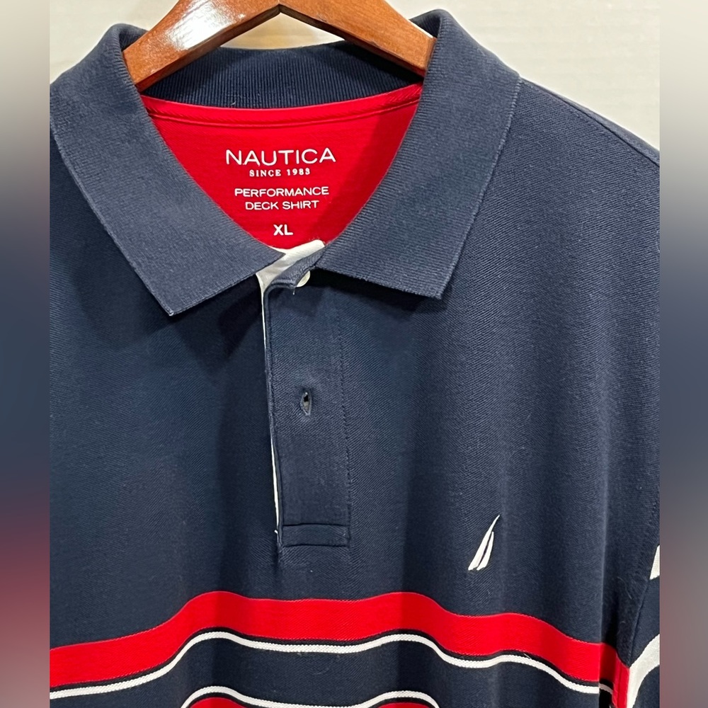 Nautica 2 button Shirt Size XL Extra Large gently used